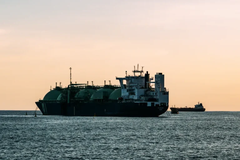 Strait of Hormuz oil flows near 9m barrels a day, US insists Strait of Hormuz oil flows