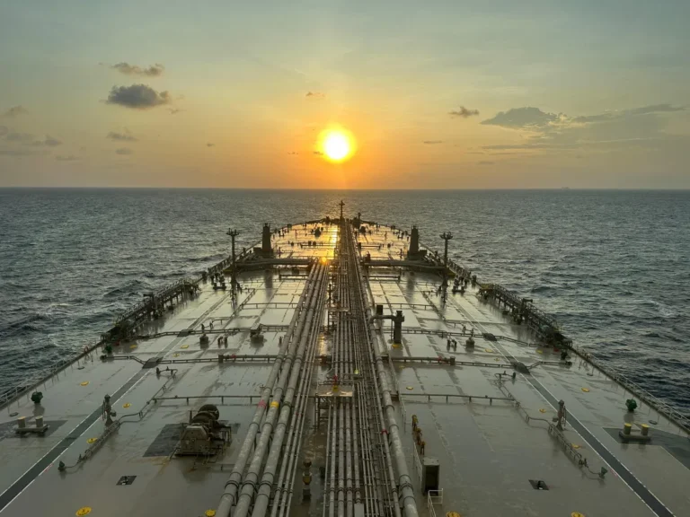 Strait of Hormuz oil threat